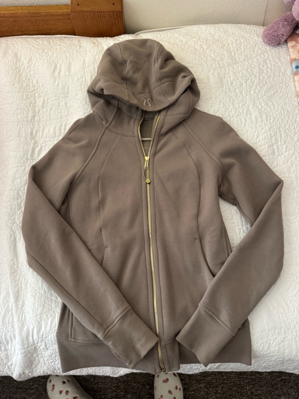 lululemon warm grey/ash Hooded Full-Zip Jacket with Gold Zip